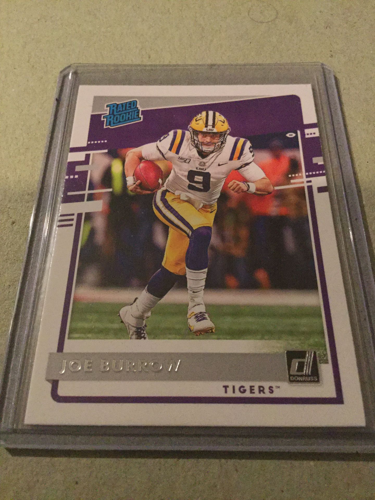 JOE BURROW RATED ROOKIE CARD.