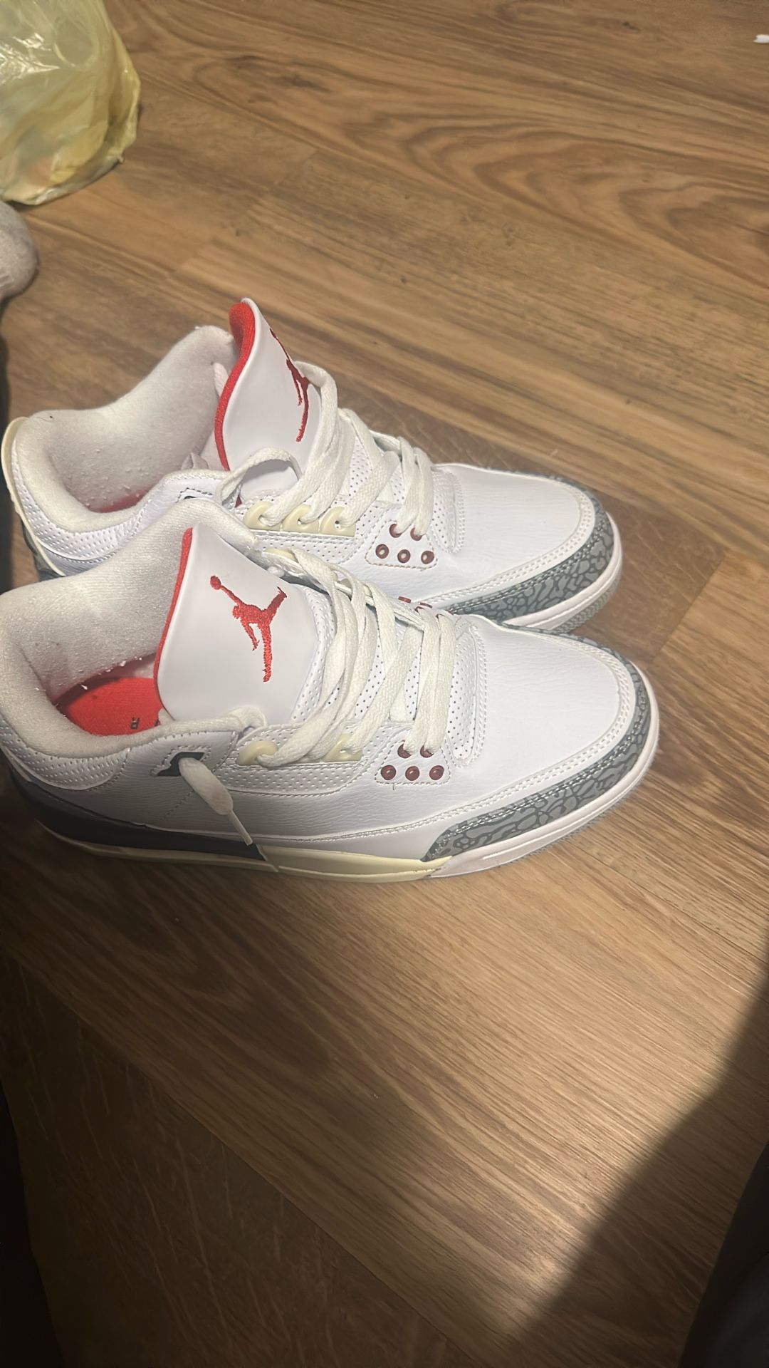 Jordan 3 White Cement 8.5 Men (look At Description)