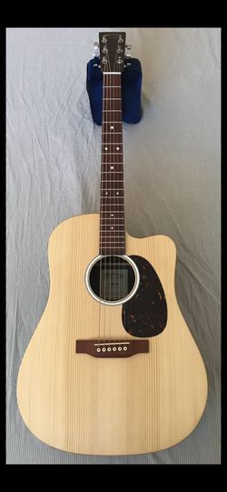 Acoustic ELECTRIC guitar. Martin. X Series