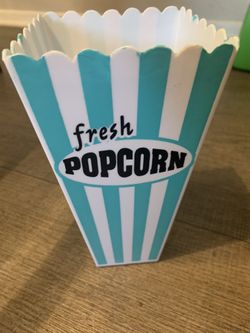 Popcorn container