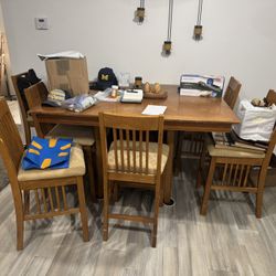 Table And Chairs 