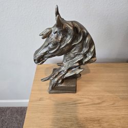 Horse Head Statute