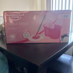 Magnoclean Home Spin Mop and Bucket Set