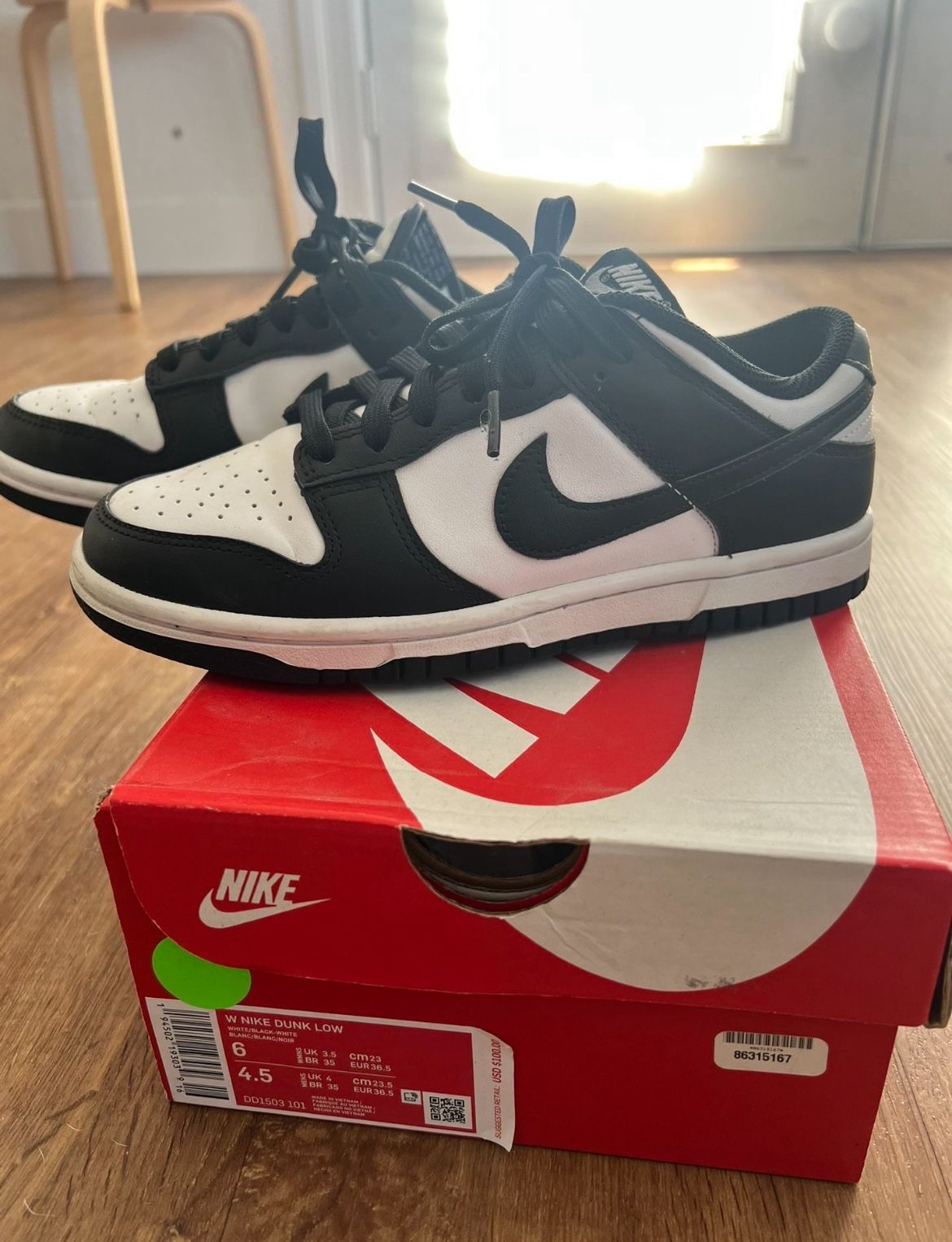 Nike Women’s Dunk Low Black & White Pandas Size 6W - 4.5M