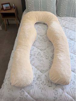 Nontoxic Yana pregnancy pillow