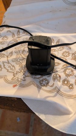 One one x/pc - controller charging station w batteries