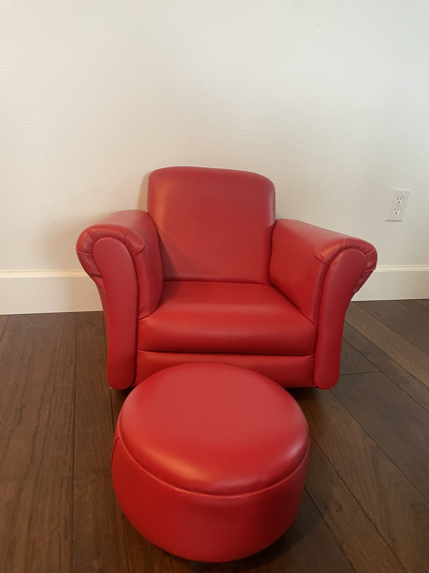 Kids Red Faux Leather Chair 