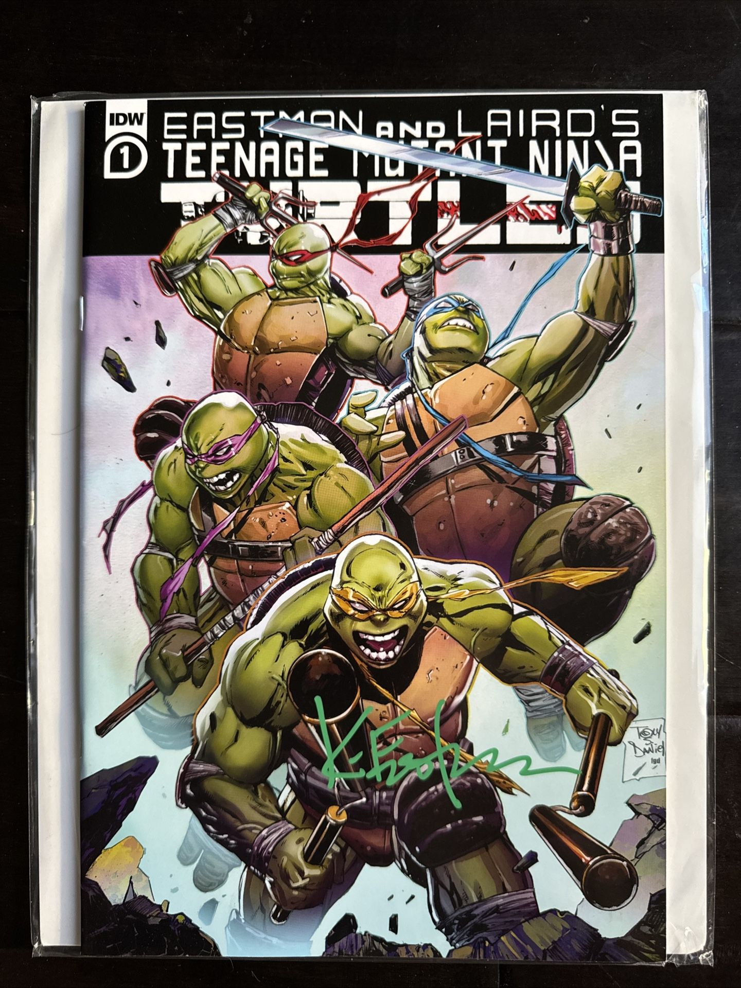 Teenage Mutant Ninja Turtles Vol 1 Tony Daniel -Signed by Kevin Eastman COA