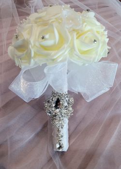 White and Ivory wedding bouquet