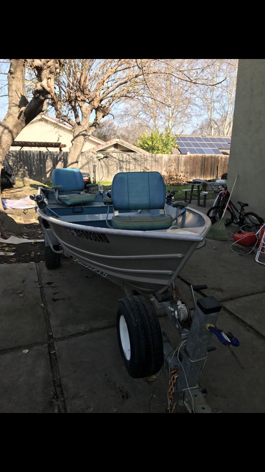 14 foot Klamath Aluminum Boat and Trailer