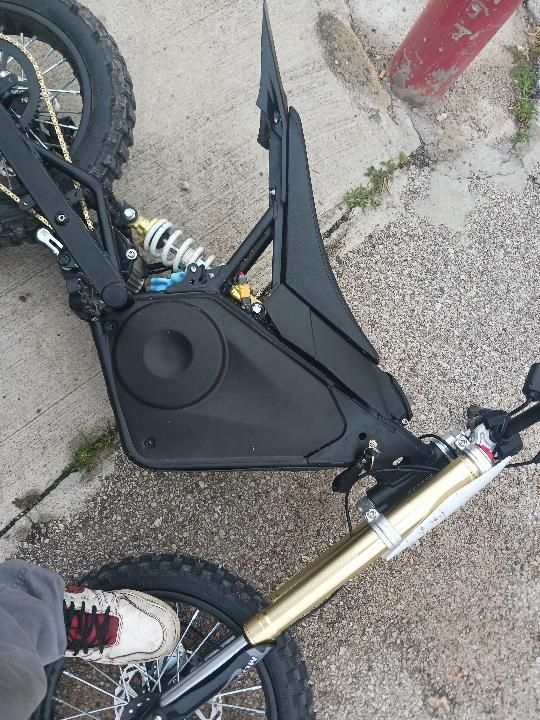 Electric bike for sale we only had it for 5 days is like new