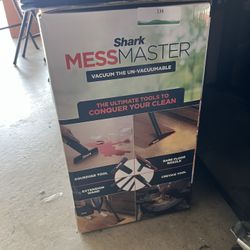Mess master vacuum
