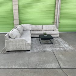 *Free Delivery* Ashley Sectional Couch Sofa