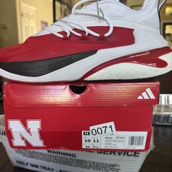 Adidas Alpha Boost V2 size men’s 10