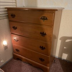 4 Drawer Dresser 