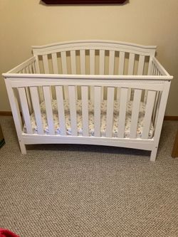 Delta 6-1 crib with mattress
