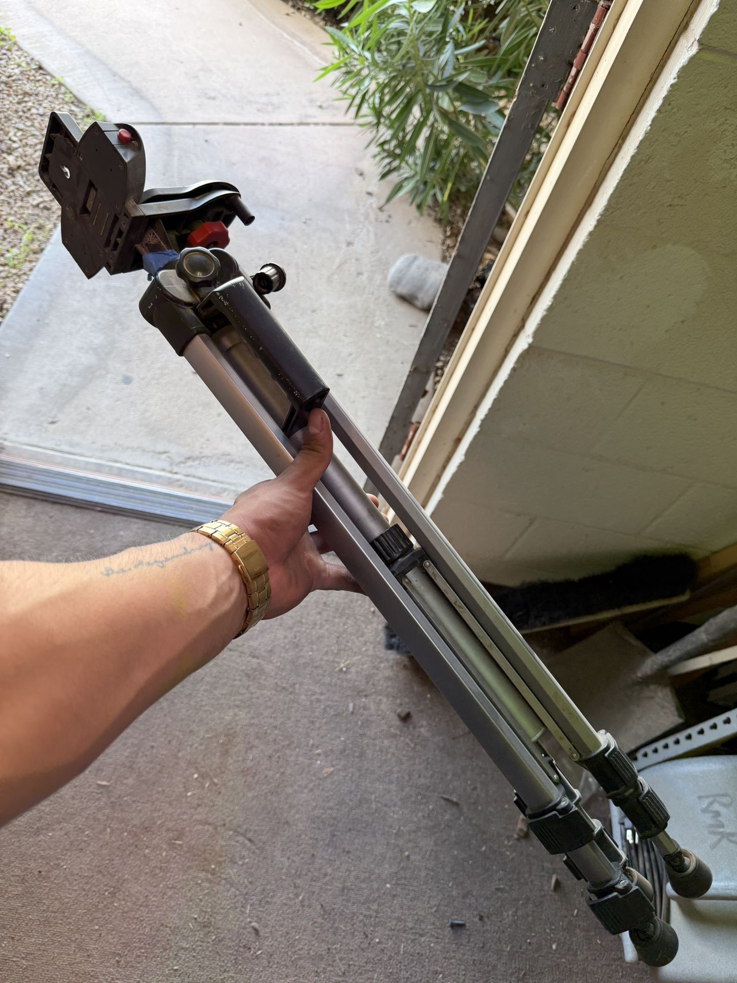 Laser Level With Stand