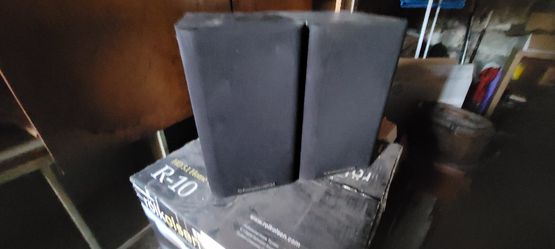 Cerwin Vegas Bookshelf Speakers 