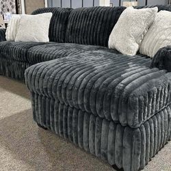 OM• $38 Initial • Brand New Living Room Sectional Couch With Chaise 