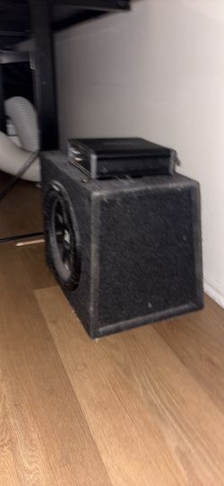 12inch Subwoofer and kicker amp