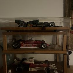 Model F1 Cars With Cases
