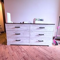 6-Drawer Gray Dresser – Must Go Today