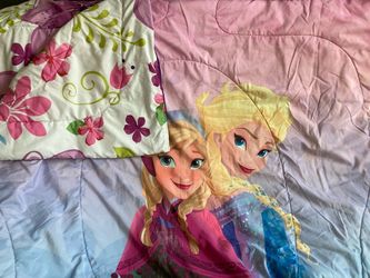 Disney Frozen Anna and Elsa Kids Comforter and Sheet Set