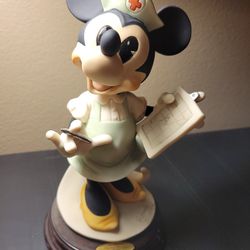 Minnie Mouse Nurse Giuseppe Armani Porcelin Figurine