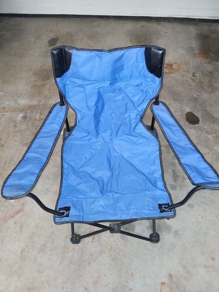 Folding Captains Chair 