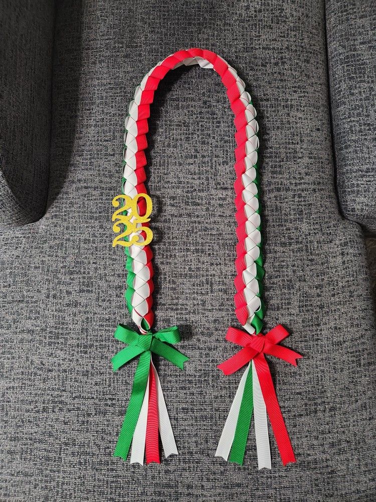 Graduation Lei