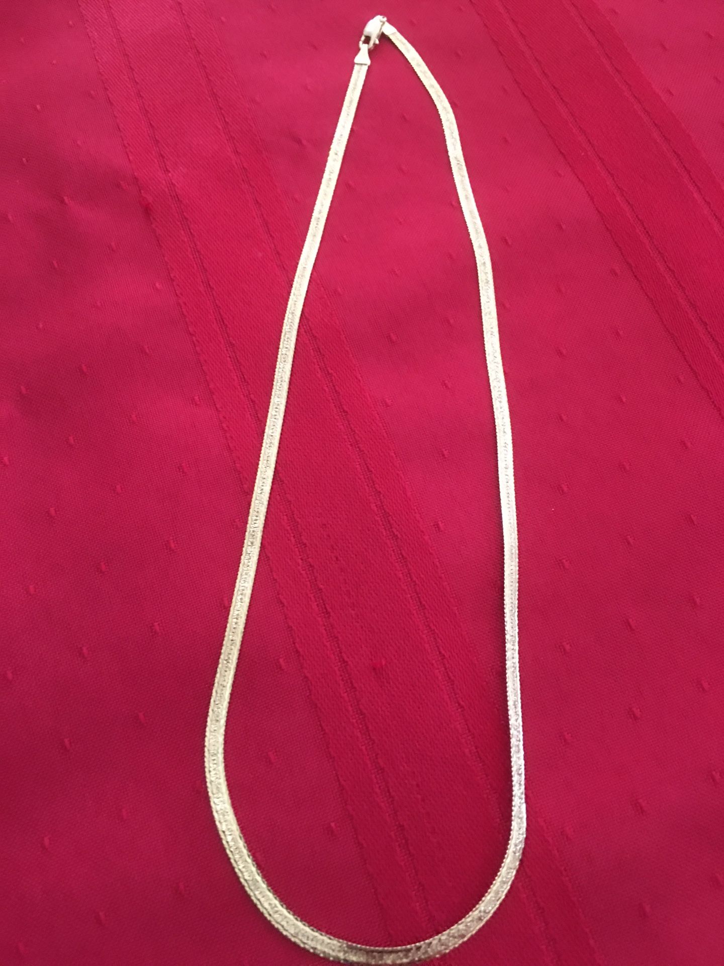 Beautiful 14k Gold Necklace 17”