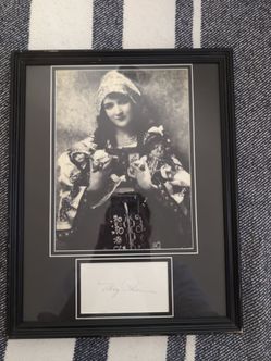 Mary Loretta Philbin signed autograph
