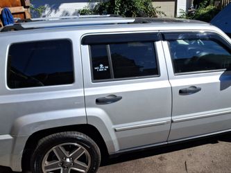 Jeep Patriot Silver SUV