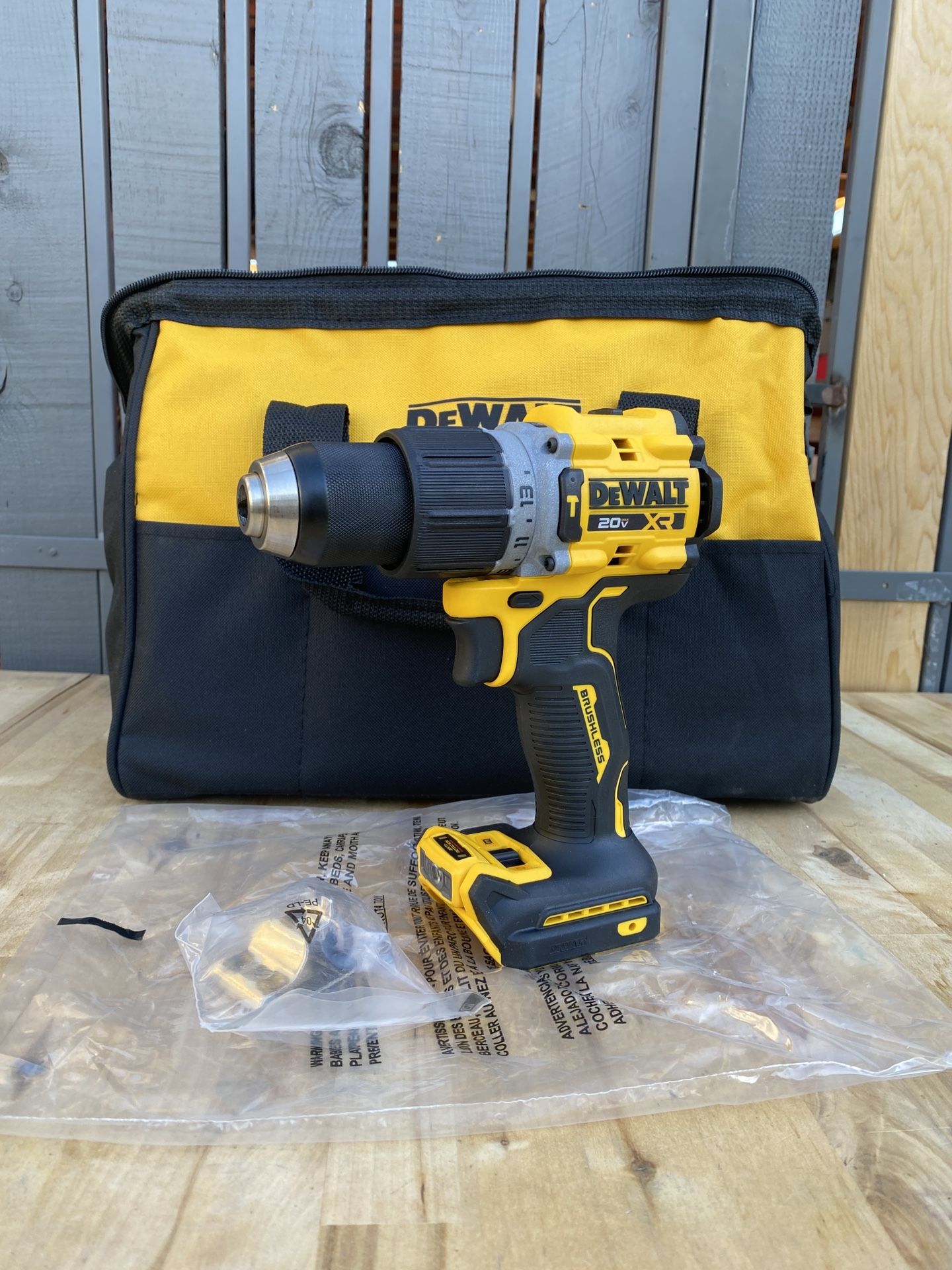 DEWALT (DCD806) 20V XR Brushless Cordless 1/2 in. Hammer Drill (Tool-Only)