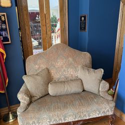 Wingback Love Seat Couch