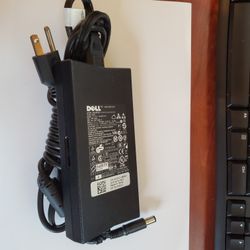 Dell POWER ADAPTER LAPTOP 19.5 Model JU012
