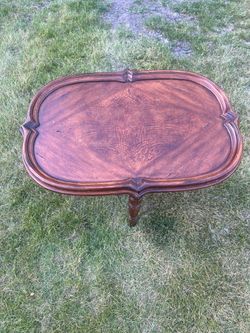 Vintage Hekman Oval Accent/Sofa Table – Solid Wood with Twisted Legs