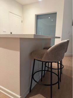 2 Piece Bar Stool Set