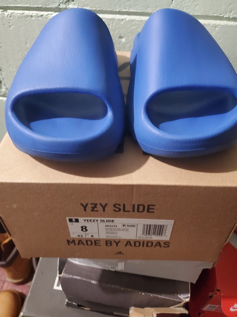 Yeezy Slides