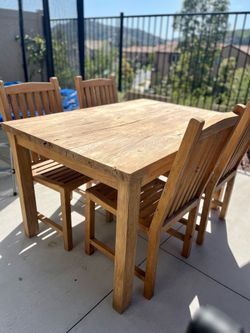 Rustic Wood Farmhouse Indoor Dining Set with 4 Chairs