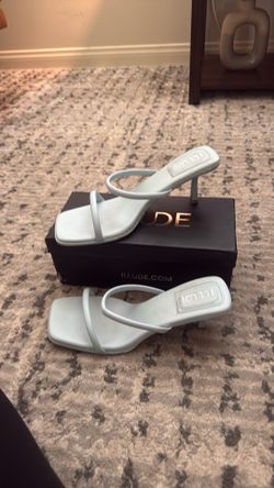 blue heels women’s 10