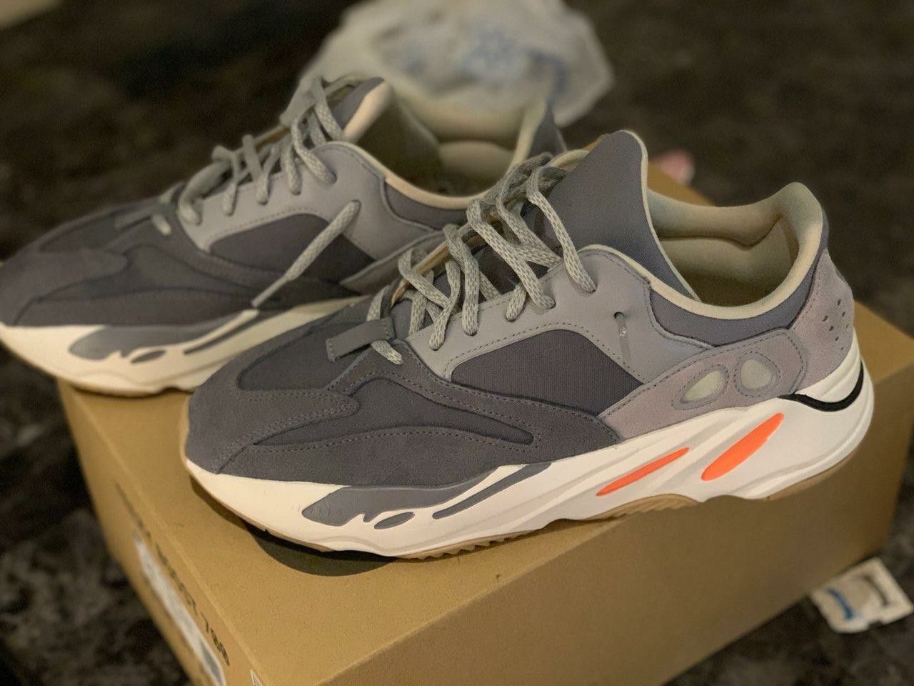 Yeezy boost 700 Magnet 700 Size 11