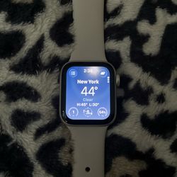 NEW Apple Watch SE 2 40mm