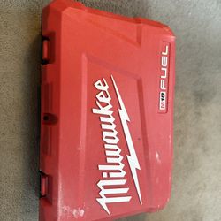 Milwaukee M18 Fuel Impact +Drill Combo
