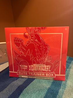 Battle Styles Elite Trainer Box Single Strike Urshifu Red