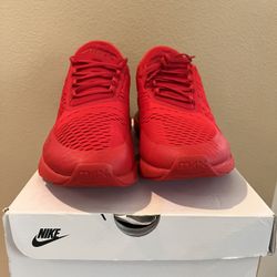Nike Air Max 270 Size 11.5
