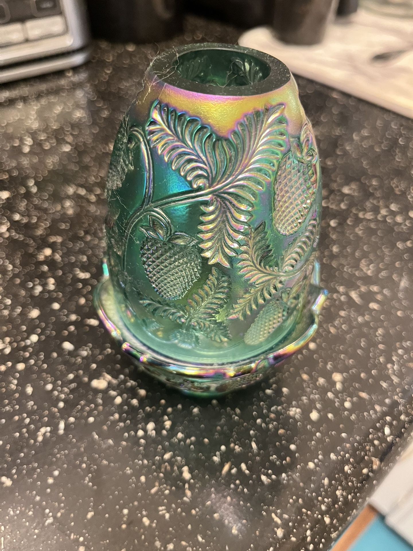 FENTON IRIDESCENT GLASS INVERTED STRAWBERRY DESIGN FAIRY LAMP