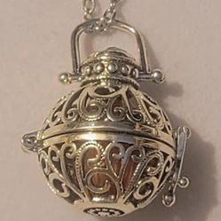 BEAUTIFUL TINY URN NECKLACE
