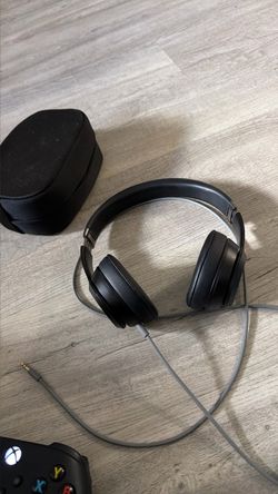 Beats Solo 4