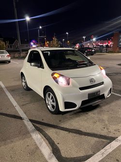 2014 Scion iQ
